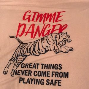 L baby pink cute shirt :)